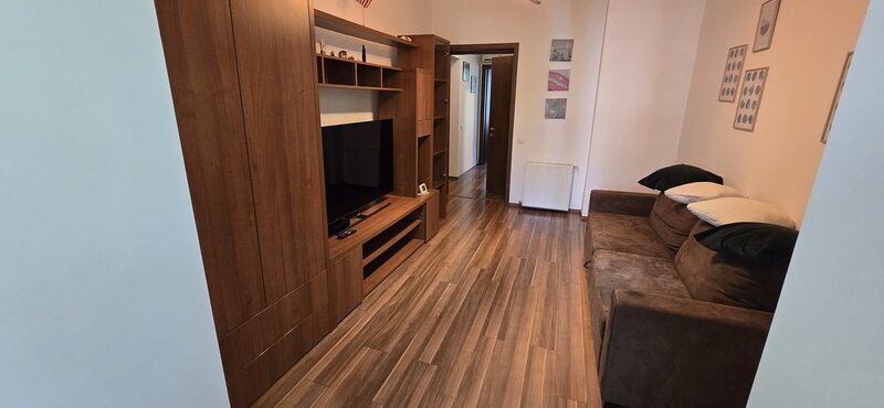 Floreasca, parc Puccini, etajul 1 centrala termica proprie amenajat modern